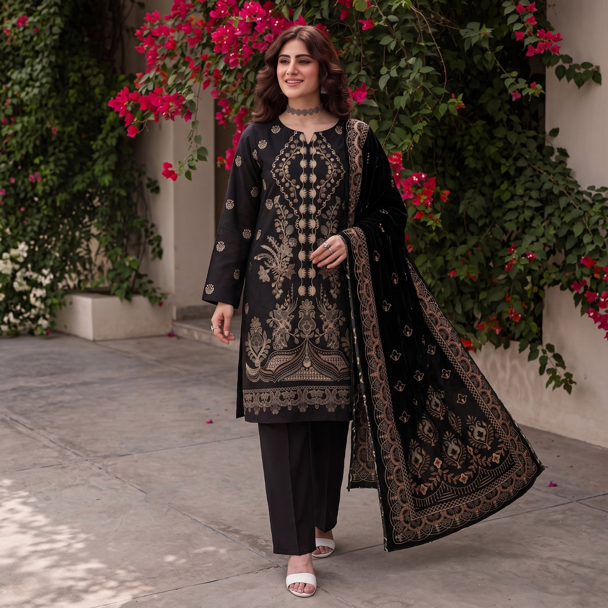 MERAKI FASHION VOL 533 LUXURY HRAVY EMBROIDERY PEACH WOOL (T02)